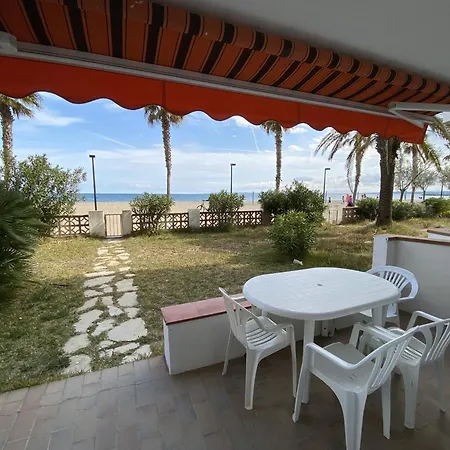 Apartment Europa 3 *